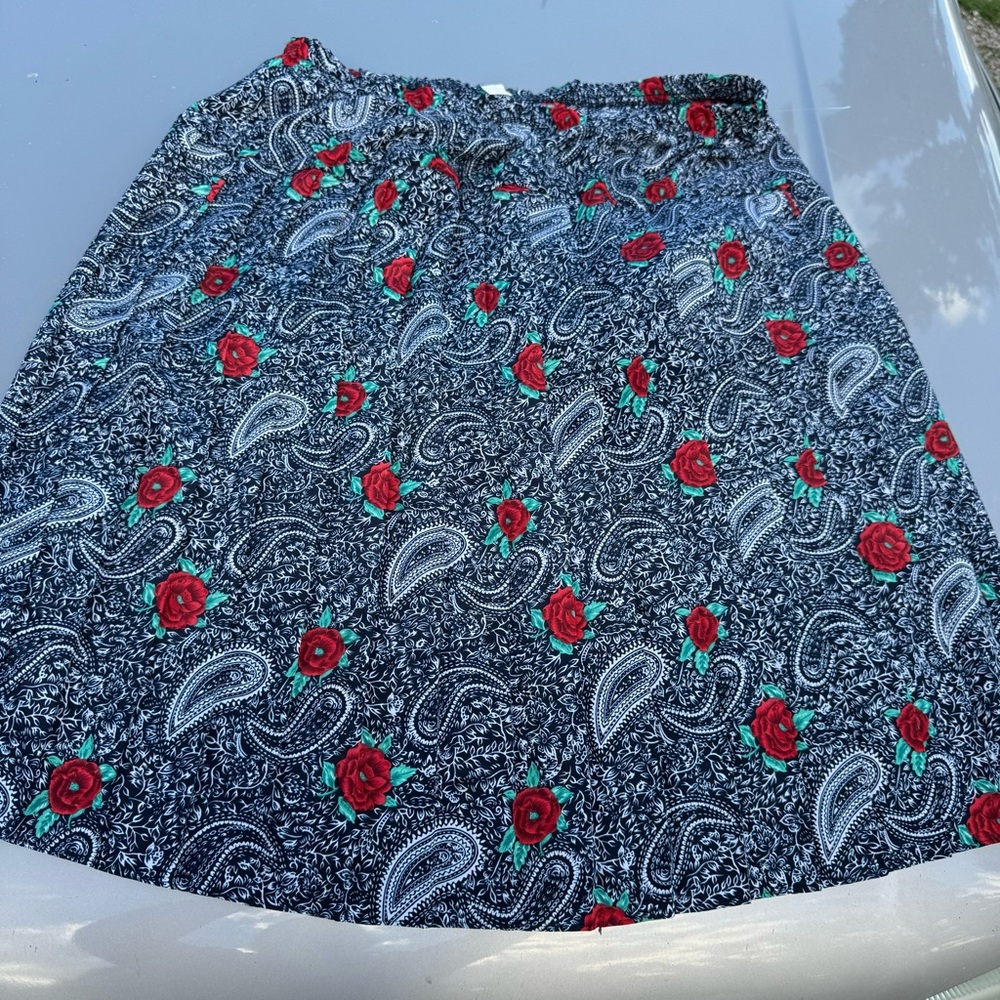 ❤️ CB Paisley Floral Skirt ❤️